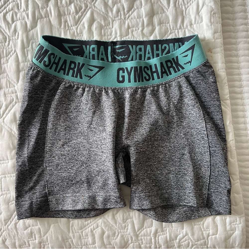 Gymshark Women’s Biker Shorts Size Small Gray Mix